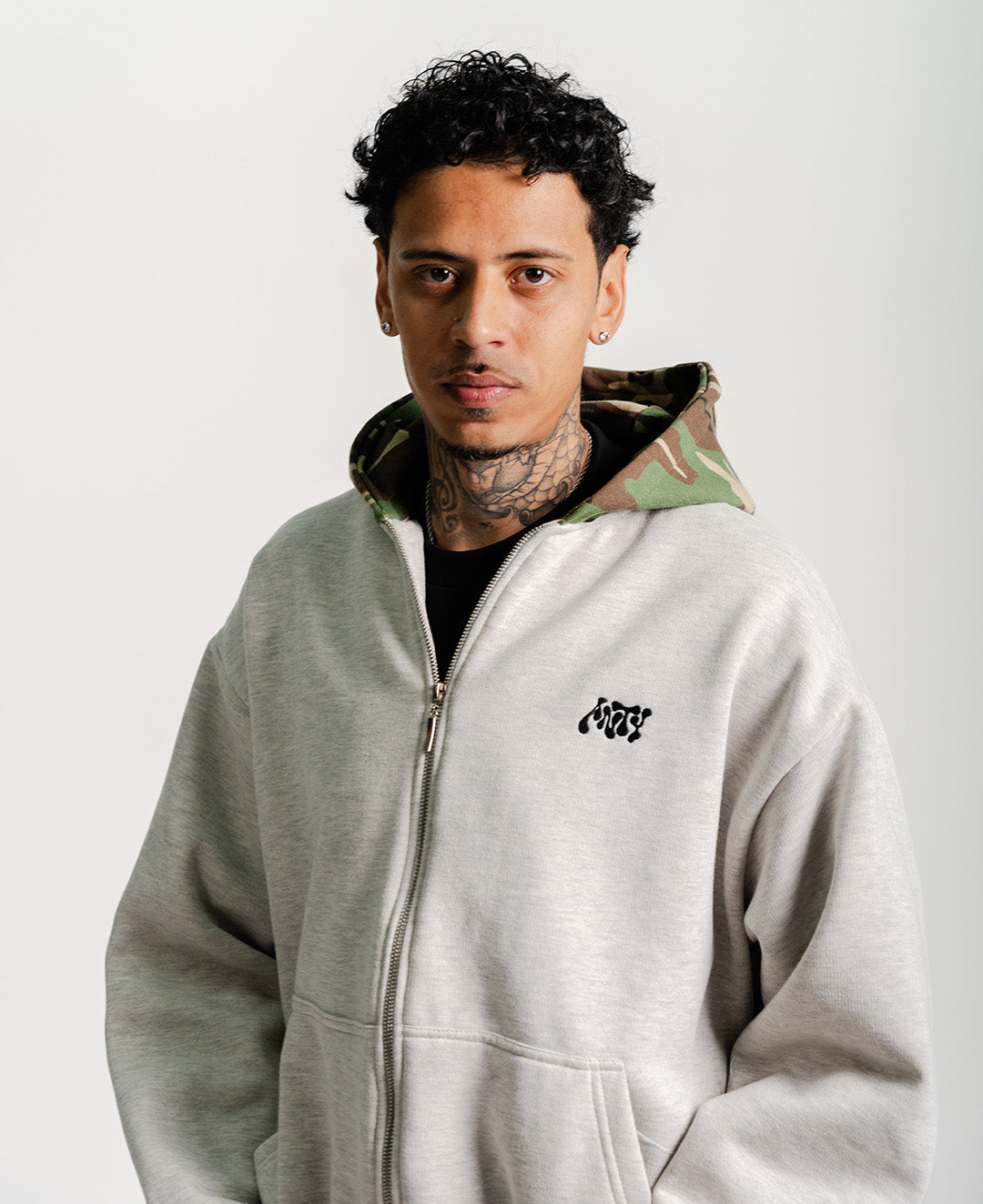 MOLETOM CAMO CODE ZIP GREY