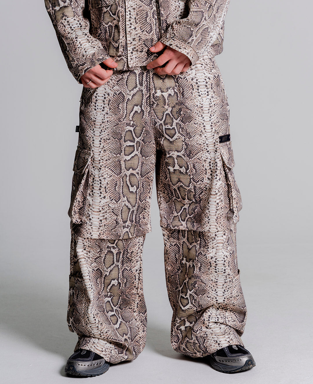 CALÇA ANTY TRANSFORM PYTHON