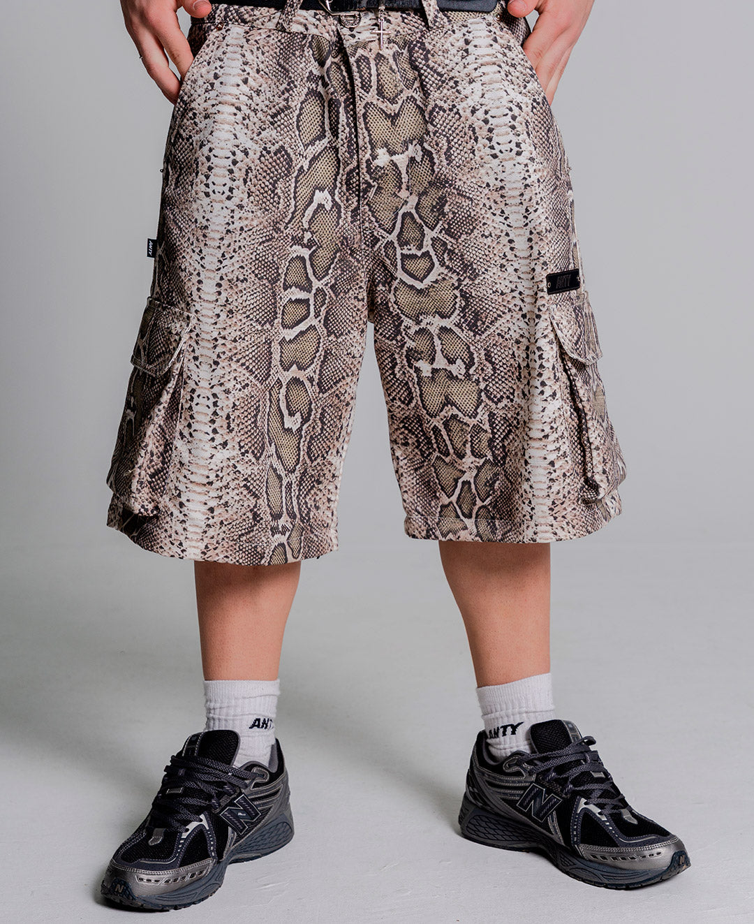 CALÇA ANTY TRANSFORM PYTHON